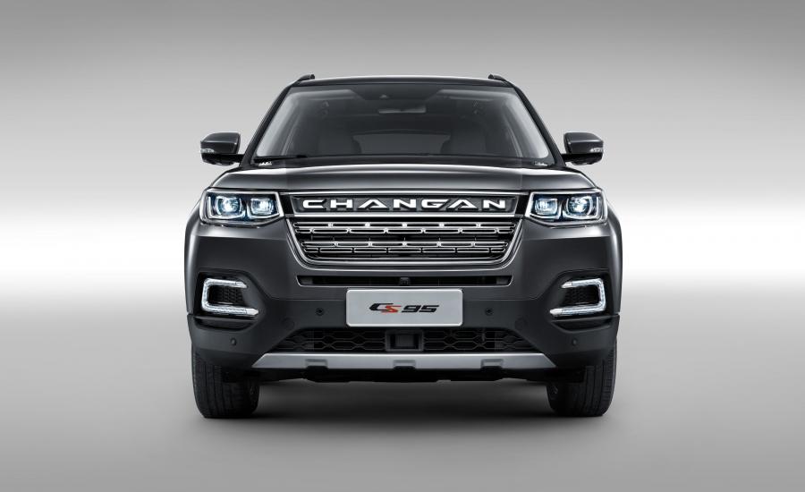  Changan CS95 2017 года  (фото 8 из 11)